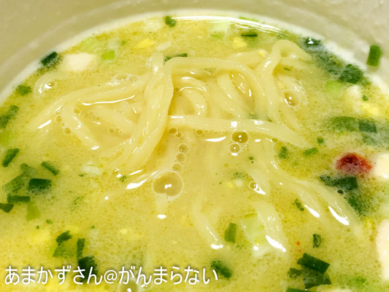 東京NOODLES 篝 鶏白湯Sobaの麺